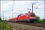 DB Regio 182 014 mit RE1 Magdeburg Hbf am 21.05.2016 an der Kreuzung Elbebr�cke in Magdeburg
