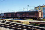 Zwei zweiachsige großräumige ex ÖBB Schiebewandwagen der Gattung Hbis, links 21 81 2254 150-9 A-StH (STH 2) und rechts 21 81 2254 316-6 A-StH (STH 3), der Stern & Hafferl