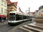 Flexity Outlook  City Flex  CF 8 Nr.882 von Bombardier Baujahr 2010 f�hrt in der Maximilianstra�e um den Herkulesbrunnen herum am 23.08.2013.