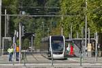 Die Tram entweder von der Haltestelle Lige Expo oder Place Coronmeuse, biegen hier an der Haltestelle Pont Maghin, in die Stadt ab und fhrt hier das Eingleisige Teilstck bis zur Place Saint Lambert