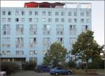 . Studentenwohnhaus 'Europahaus' in Konstanz -

Die Ostfassade ist schon in die Jahre gekommen und könnte einen Neuanstrich vertragen.

September 2014 (Matthias)