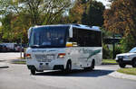 Midi Bus Mercedes O 818 von Buchinger Reisen aus sterreich in Krems gesehen.