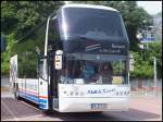 Neoplan Skyliner von Alka Reisen aus Deutschland im Stadthafen Sassnitz.