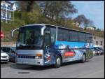 Setra 312 HD von Omniko Reisen aus Deutschland (ex Ruffiner/Schweiz) im Stadthafen Sassnitz.