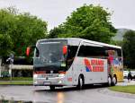 Setra 416 HDH von Sramek Reisen aus sterreich am 17.Mai 2014 in Krems gesehen.