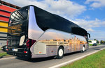 Setra 515 HD von Scenic Tours aus der SK in Krems gesehen.