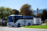 Volvo 9700 mit Radanhnger von Thiesing Reisen aus der BRD in Krems gesehen.