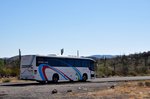 Volvo Bus fr Touristen auf der Route Nr.1 in der Baja California Sur in Mexico gesehen,Mrz 2016