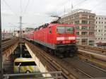 143 848 verl�sst am 11.04.2012 den Bahnhof Berlin-Alexanderplatz.
RB14 -> Nauen