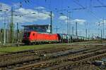 185 302 verlsst am 05.04.2023 den Rangierbahnhof Gremberg in Richtung Kln-Mlheim.