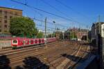 Gegen halb sieben am Abend des 05.08.2020 ist der HVZ-Einsatz der Z�ge 472 016 und 061 beinahe wieder beendet. Die beiden Z�ge fahren kurz hinter dem Hamburger Hbf auf der letzten Runde in Richtung Ohlsdorf.