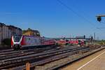 W�hrend 490 100 den Bahnhof Hamburg-Altona verl�sst und als S31 in Richtung Harburg aufbricht, stehen in der Aufstellanlage zahlreiche weitere Z�ge der neuen Baureihe 490 und warten auf Aufgaben im
