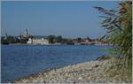 Der Rhein verbindet, der Rhein trennt; doch Brücken überwinden die Trennung.