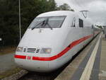 Von Berlin Gesundbrunnen erreichte der 401 077,am 10.Oktober 2025,mit +10 min Verspätung den Bahnhof Binz.
