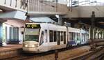 Stadtverkehr Kassel, im Bahnhof Kassel Wilhelmshöhe steht der 8 NRTW-D Nr.754 mit Namen  Jorinde und Joringel  von Alstom Baujahr 2005 am 13.06.2014.