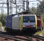 ES 64 F4 -205 bei der Ausfahrt im Bahnhof Hamburg-Harburg(04.06.2011)