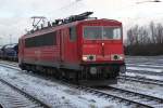 Die jagt nach 155 244-7 ging weiter schnell in mein Familien-Taxi rein und nchster Fototermin  war dann Rostock-Hinrichsorfer Str.10.12.2011