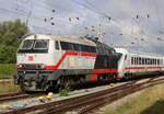 218 497-6 mit IC 2261(Stralsund-Hamburg)bei der Ausfahrt im Rostocker Hbf.02.08.2025