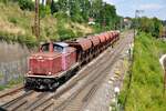 212 089-7 mit Schotter für Ulm in der Bahnhofseinfahrt Ulm am 28.07.2022.