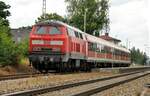 218 161-8 mit Nahverkehrszug in Vöhringen am 10.07.2009.