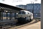 218 446-3 mit IC Allgäu 2012 von Oberstdorf in Ulm am 07.01.2023.