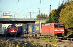 152 147-5 mit Walther Containerzug und 232 527-2 in Beimerstetten am 12.10.2010.