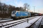 Am sonnigen Nachmittag verlasst RDC 247 908 'DEBBIE' mit deren Sylt-Shuttle Niebüll auf den Weg nach Westerland (Sylt). 
