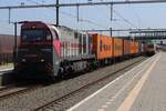 RFO, ex-IRP 2102 zieht am 11 Juni 2025 ein Containerzug durch :Lage Zwaluwe nach Kijfhoek. 