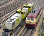 218 105-5 NeSA und 1275 von Captrain Nr.401  82 80 1275 831-2 D-CW und eine weitere 1275 in Ulm am 30.04.2022.