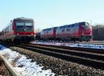Durchfahrender 628 573 nach Munderkingen und abgestellte 92 80 1221 124-1 D-SGL als V 270.10 und 92 80 1221 145-0 D-PEG in Ulm am 20.02.2015.