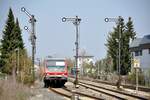 628 340 Ausfahrt aus Illertissen Richtung Süden am 24.04.2010.