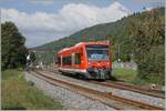 Der DB 650 016 ist als RB74 17937 von Pforzheim nach Nagold Stadtmitte unterwegs und hat beim Verlassen des Bahnhofs von Nagold sein Ziel schon fast erreicht. 

18. Sept. 2024