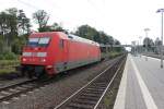 JA die 101 107-1 war am 27.07.2011 im G�terzug dienst Eingeteilt und Durchfuhr den Bahnhof Tostedt von Bremen Komment nach Hamburg.