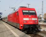 101 002-4 mit IC2239 von Warnemnde nach Dresden Hbf kurz vor der Ausfahrt im Bahnhof Warnemnde.16.03.2013