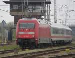 101 022-2 mit IC 2287 von Ostseebad Binz nach Hamburg Hbf bei der Einfahrt im Stralsunder Hbf.11.05.2013