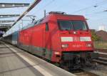 101 027-1 mit EC 179(Rostock-Prag)stand am 11.10.2014 im Rostocker Hbf.