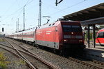 101 019-8 mit CNL 470(Z�rich-Binz)bei der Einfahrt im Rostocker Hbf.05.05.2016
