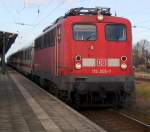 115 205-7 mit IC 2239 von Warnemnde nach Leipzig Hbf im Bahnhof Warnemnde.23.12.2013