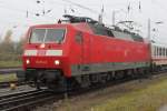 Die ehemalige ZDF-Lok 120 151-6 war am Mittag des 06.11.2015 mit dem IC 2238(Leipzig-Rostock)im Rostocker Hbf besch�ftigt