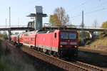 143 250-9 mit RE 18491(Warnem�nde-Berlin)bei der Durchfahrt im Haltepunkt Rostock-Marienehe.07.05.2016