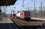 155 229-8 mit einem gemischten GZ in Berlin Schnefeld Flughafen in Richtung Grnauer Kreuz unterwegs.