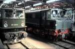 171 001-1 und E 04 01 in Nürnberg beim Jubiläum 100 Jahre Eisenbahn Museum Nürnberg am 16.10.1999.