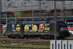 Werbelok 182 506-7, (ES 64 U2-96), wurde im Gleisvorfeld des Hbf. von Mnchen abgestellt. 01.05.2025