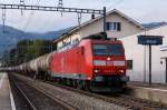 SBB/DB: Die DB 185 125-2 mit einem langen Oelzug bei Solothurn-West am 8.