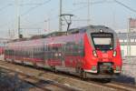 442 837 als S3 von Warnemnde-Werft nach Gstrow via Laage bei der Ausfahrt im Rostocker Hbf.22.01.2016