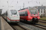 812 032+442 344 am 11.04.2025 im Rostocker Hbf.