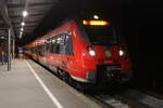 442 841 als S1(WWM-WR)kurz nach der Ankunft im Haltepunkt Rostock-Holbeinplatz.21.11.2025