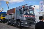 Rheinbahn 9886 ist ein auf Basis eines MB Actros von der niederl�ndischen Firma Hilton Kommunal GmbH gebautes Oberleitungsmontagefahrzeug.