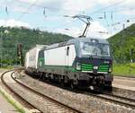 193 202 Vectron mit Containerzug in Geislingen/Steige am 03.07.2020.