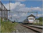 Der ICE 10278 auf seiner Fahrt von Interlaken Ost nach Berlin Ostbahnhof bei der Durchfahrt in Läufelfingen.